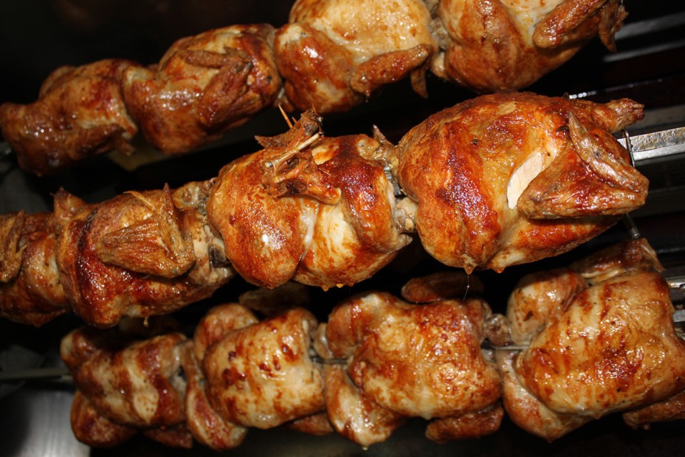 Asadero Al Gusto — Comida y bebida