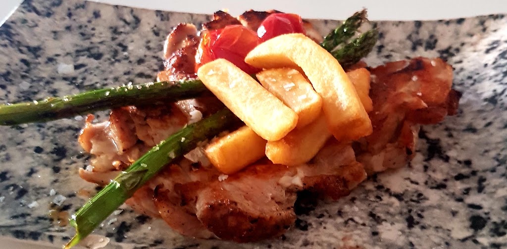 CAFE BAR RESTAURANTE DIQUES — Del propietario
