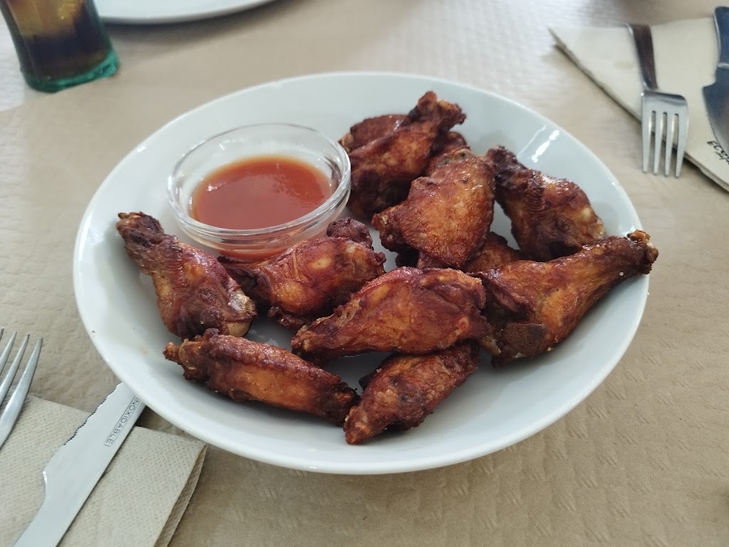 Restaurante Pinky's Barbacoa — Comida y bebida