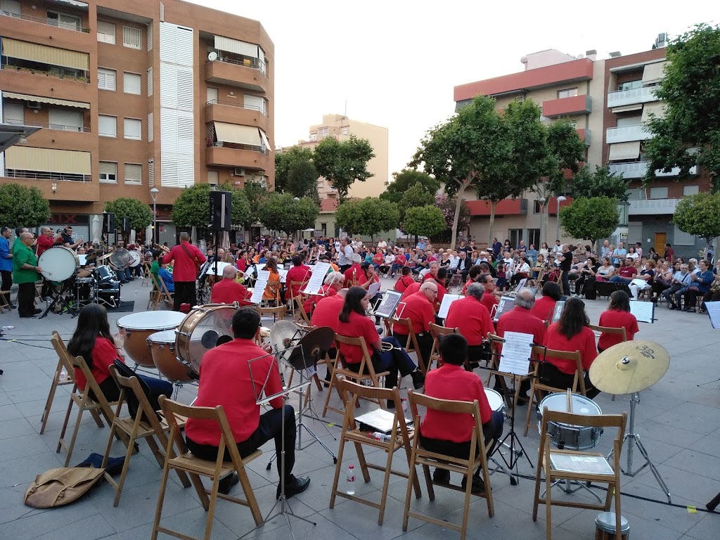 La Sardana — Ambiente