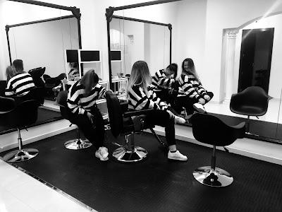 Escuela De Peluqueria Monica Sierra