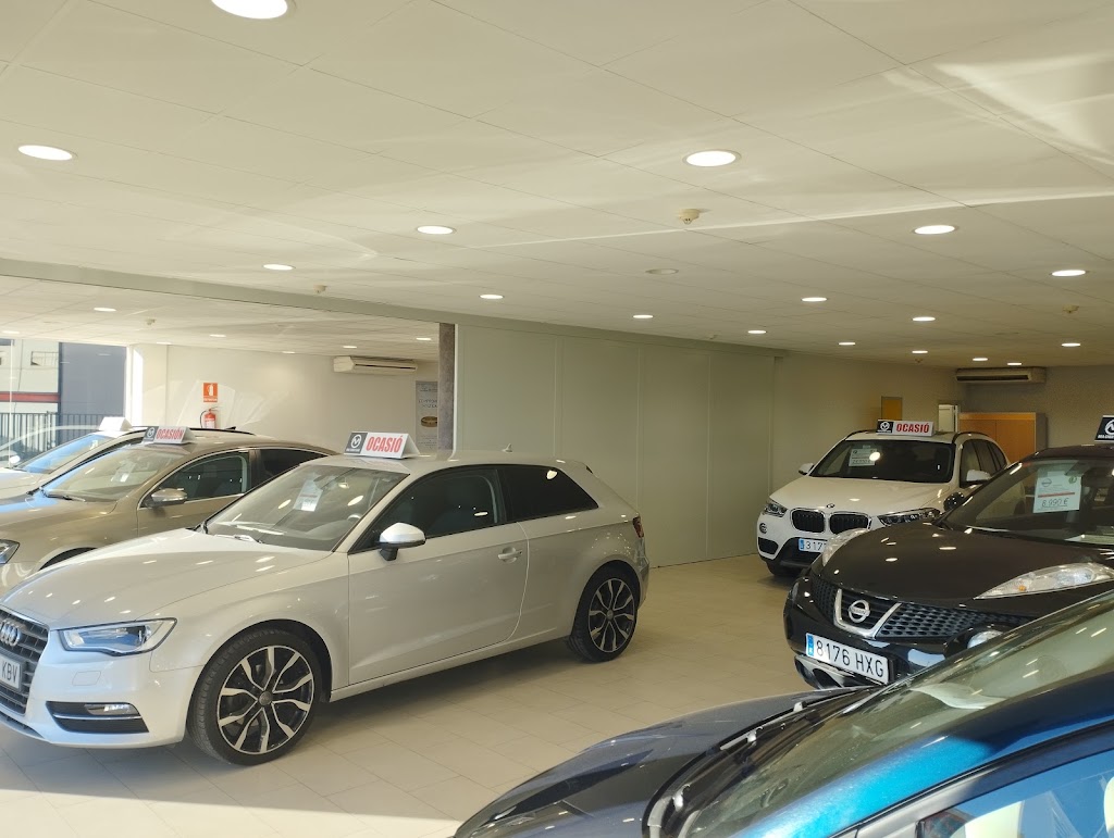 MIA CHER CARS, SL. - Edificio Casino Motor — Interior
