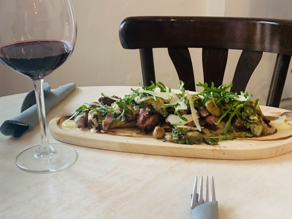 Zaza Restaurante — Comida y bebida