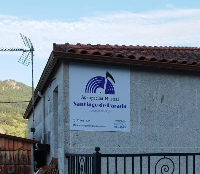Agrupacion Musical Santiago de Parada — Del propietario