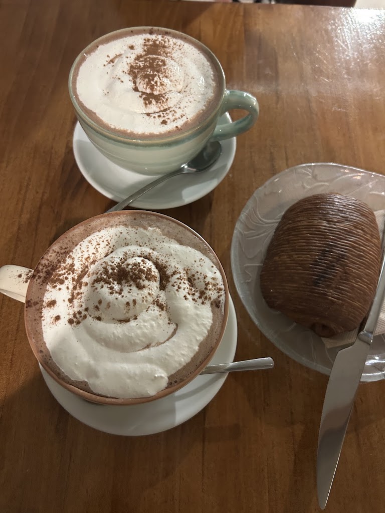 Cafe Breslau — Capuchino
