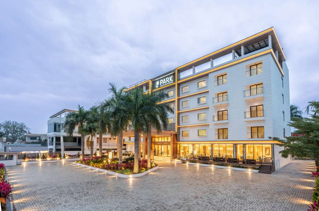 Park Inn Suites By Radisson Bengaluru Yelahanka
