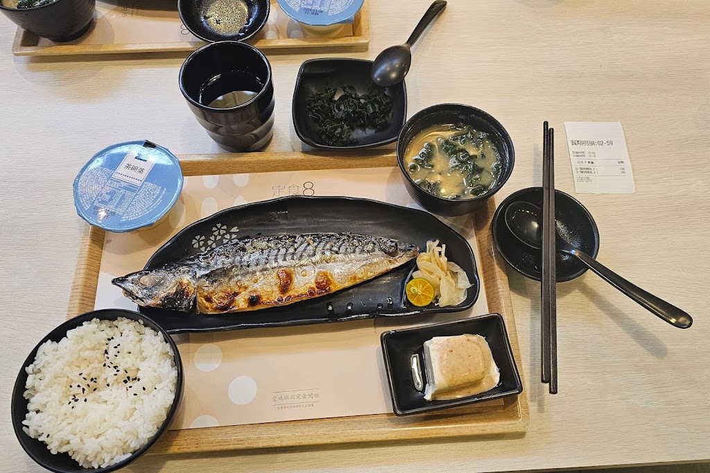 定食8 屏東家樂福美食餐廳｜日式定食便當外帶專門店、高雄日本料理海鮮丼飯 的照片
