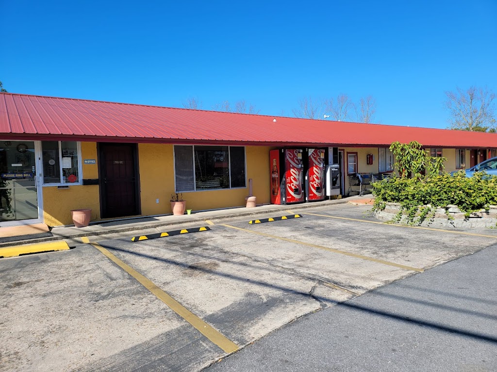 Cook's Motel - Motel in Panama City Beach , United States of America