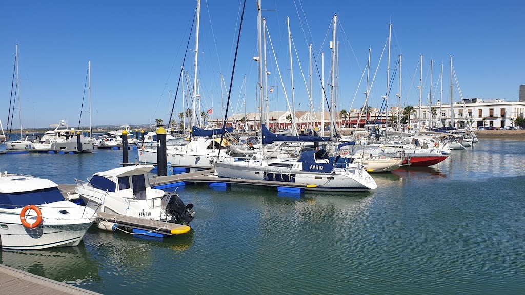 Area de Estacionamiento de Autocaravanas Puerto de Ayamonte