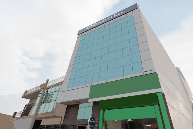 Silverkey Executive Stays 45988 Pooth Kalan
