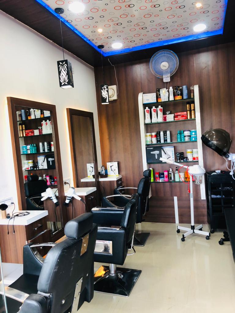 Ultimate Looks Unisex Salon Spa