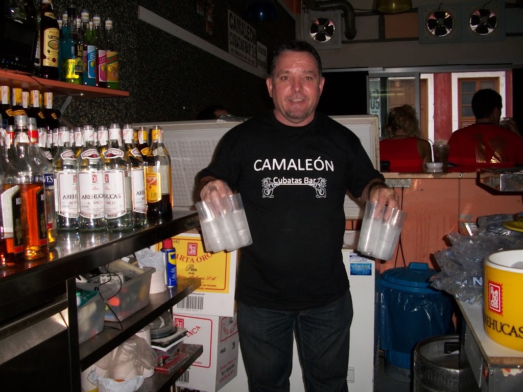 Camaleon Cubatas Bar — Del propietario