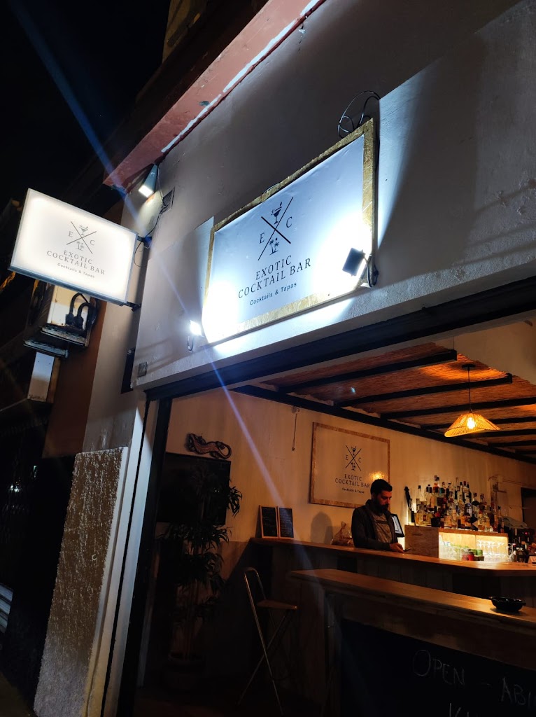 Exotic Cocktail Bar