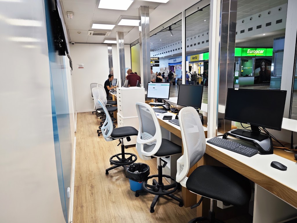 OK Mobility - Aeropuerto Alicante — Interior