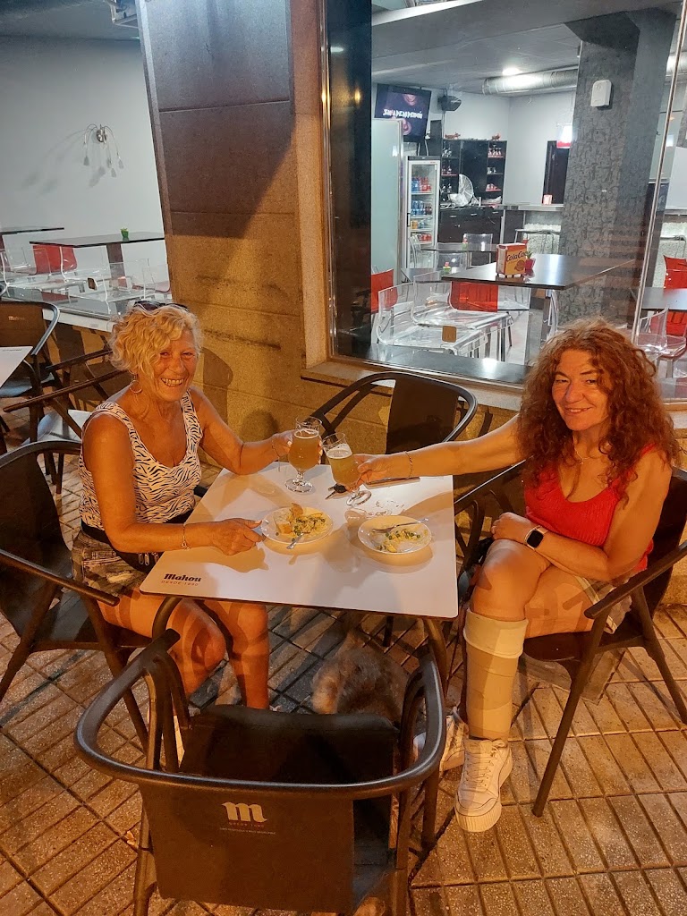 Cafeteria Taperia Matinee — Ambiente