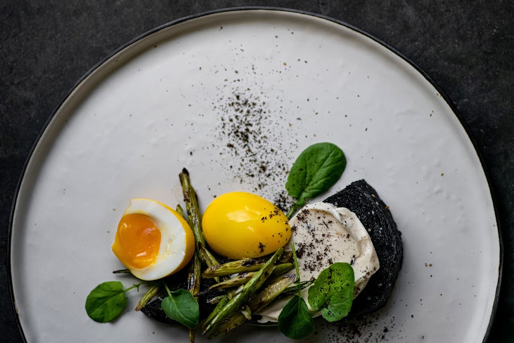  The Apis Hotel & Restaurant