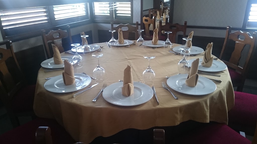 Meson Restaurante Pizoton — Ambiente
