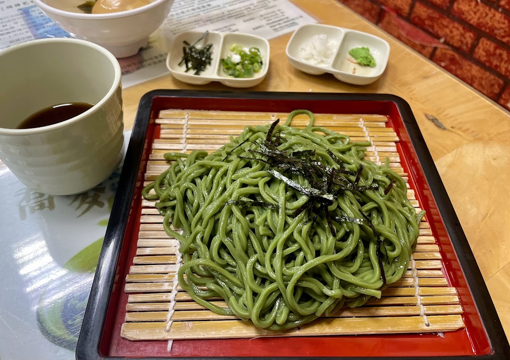 阿益蕎麥涼麵綠藻麵 的照片