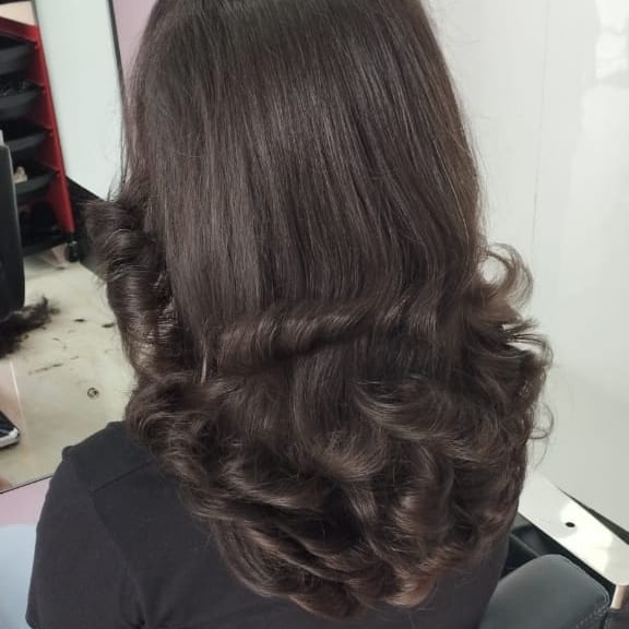 Cut N Beauty Family Salon