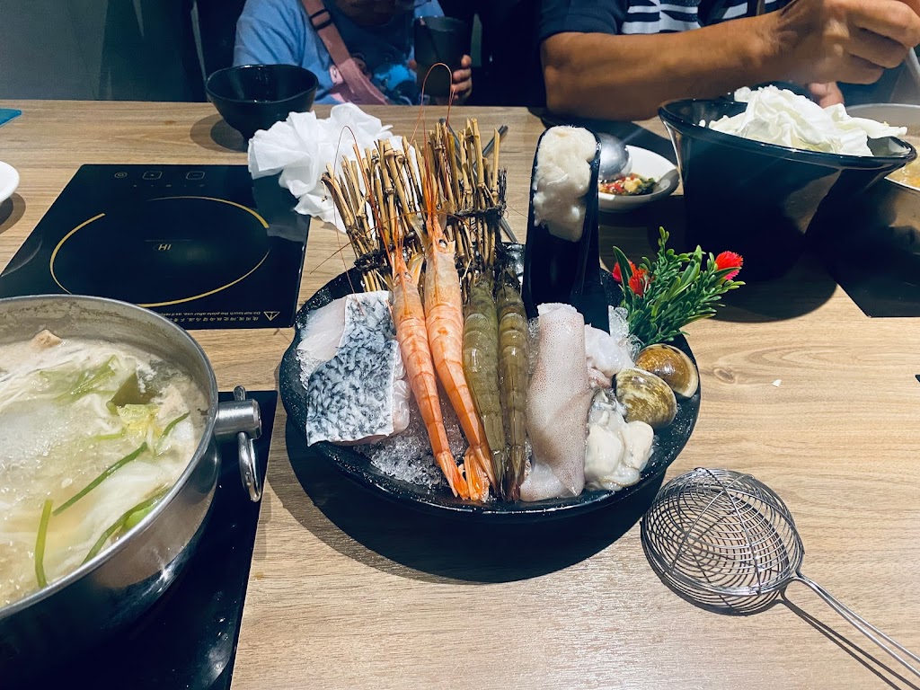 肉老大 頂級肉品涮涮鍋 淡水竹圍店/淡水火鍋/淡水麻辣鍋| 竹圍宵夜火鍋 的照片