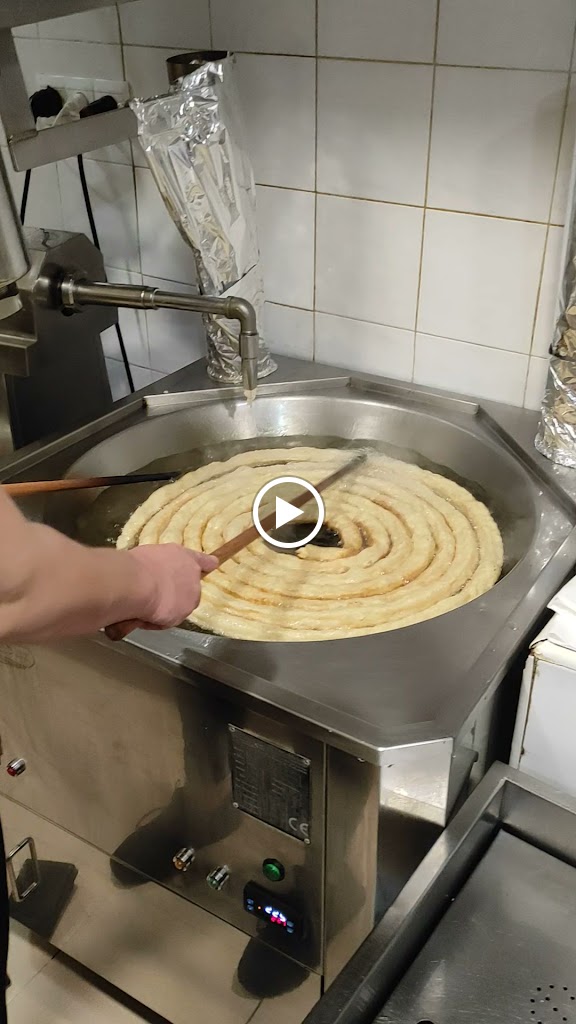 Chocolateria Pasteleria Lucia (Todas las mananas) — Del propietario