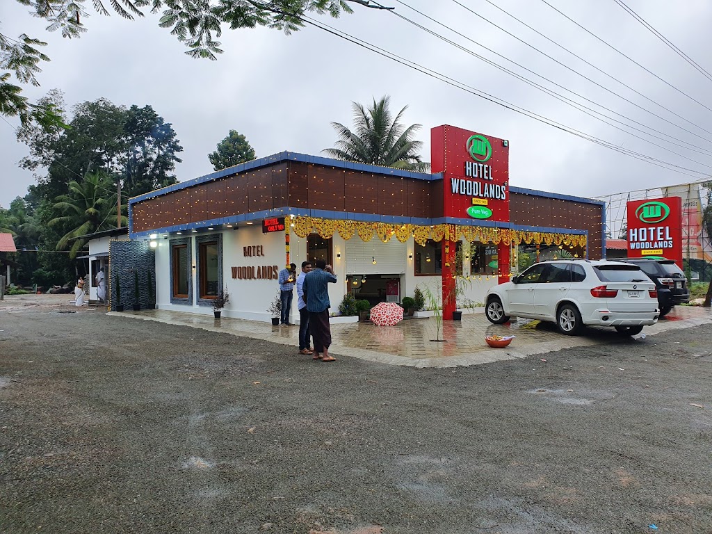 Hotel Woodlands