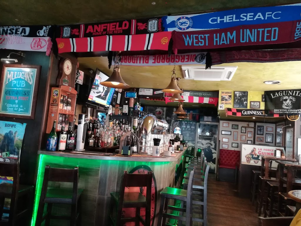 Mulligan's Irish Pub — Bar