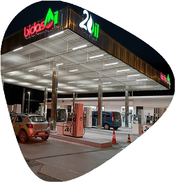 Gasolinera Bidasoil — Exterior