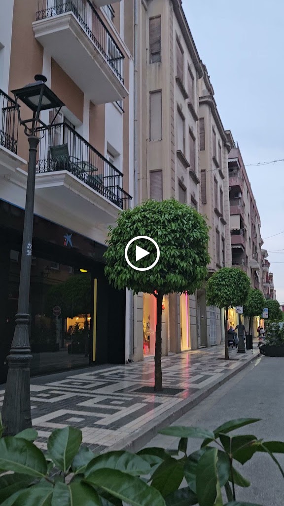 Restaurante Zerca Food — Videos