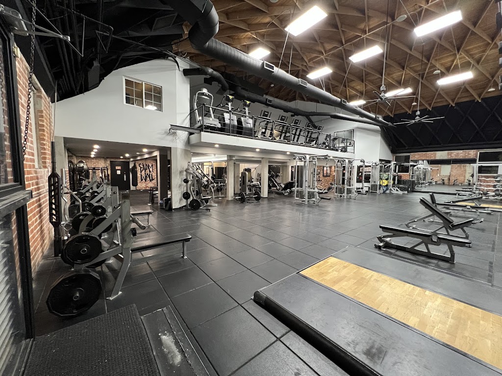  IRON Fitness Santa Monica