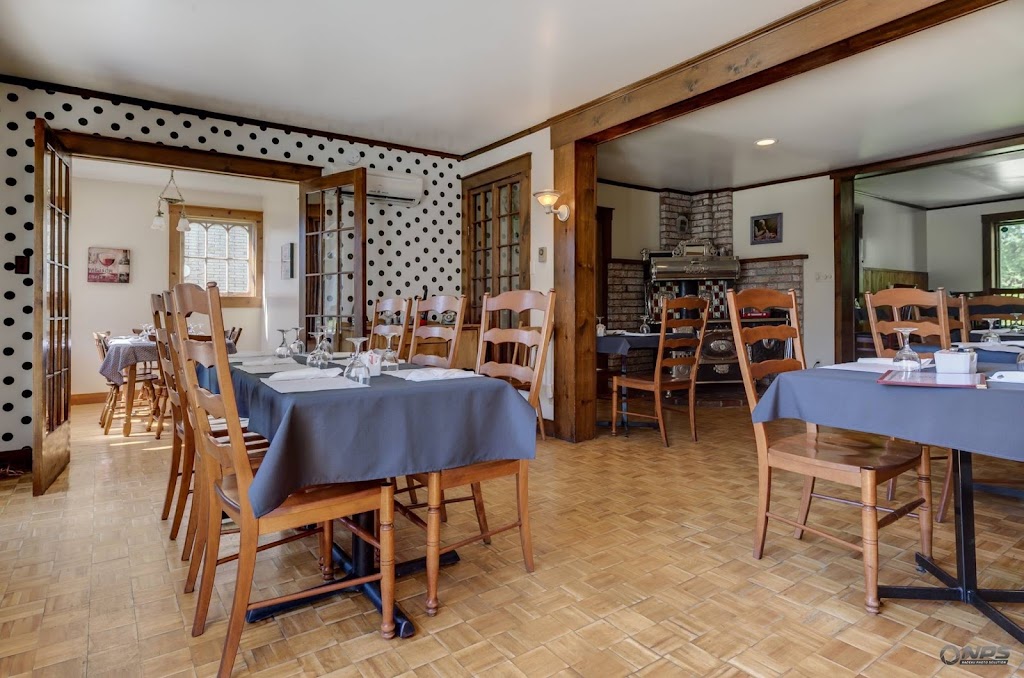 Restaurant Le Myriade in Stratford