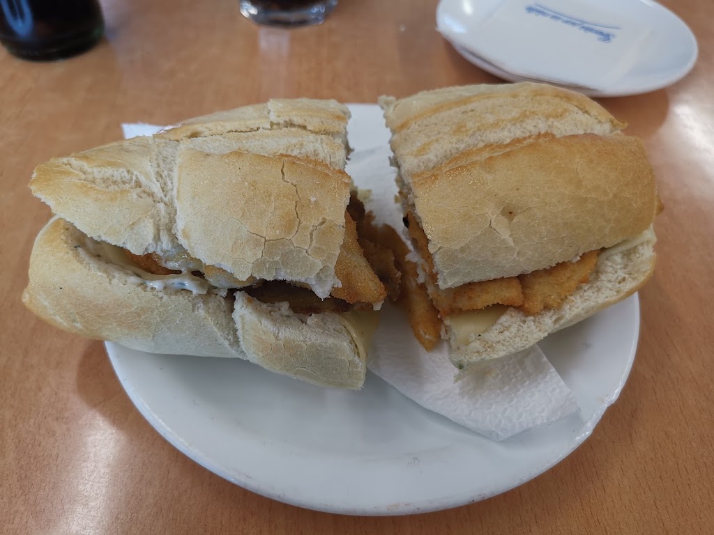 Bar - Cafeteria Las Chuletas — Comida y bebida