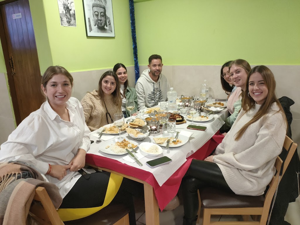Indian Restaurant Agra-Ka Taj Mahal — Ambiente