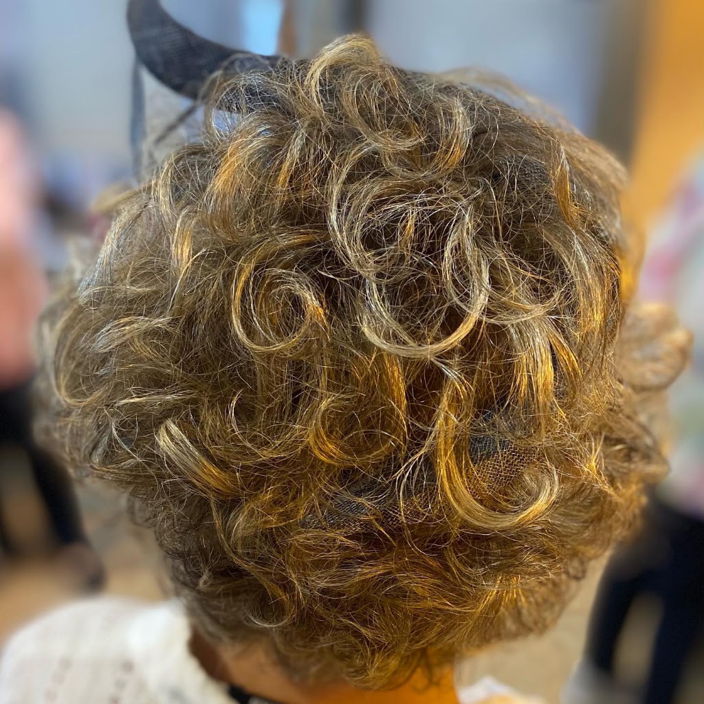 Beni Peluqueria — Del propietario