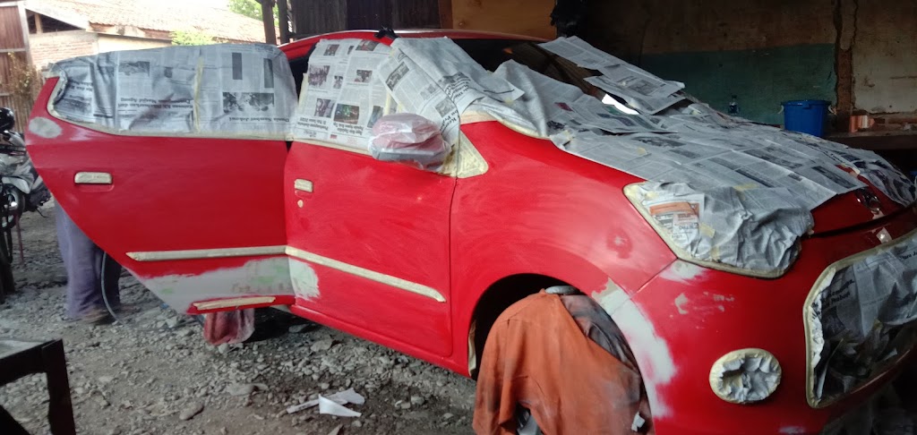 Body repair :Jasa cet mobil, poles, dico dan ketok megik