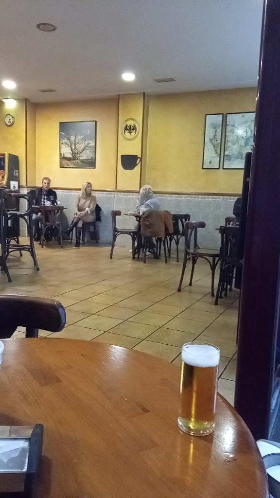 Cafe Bar El Escribano — Ambiente