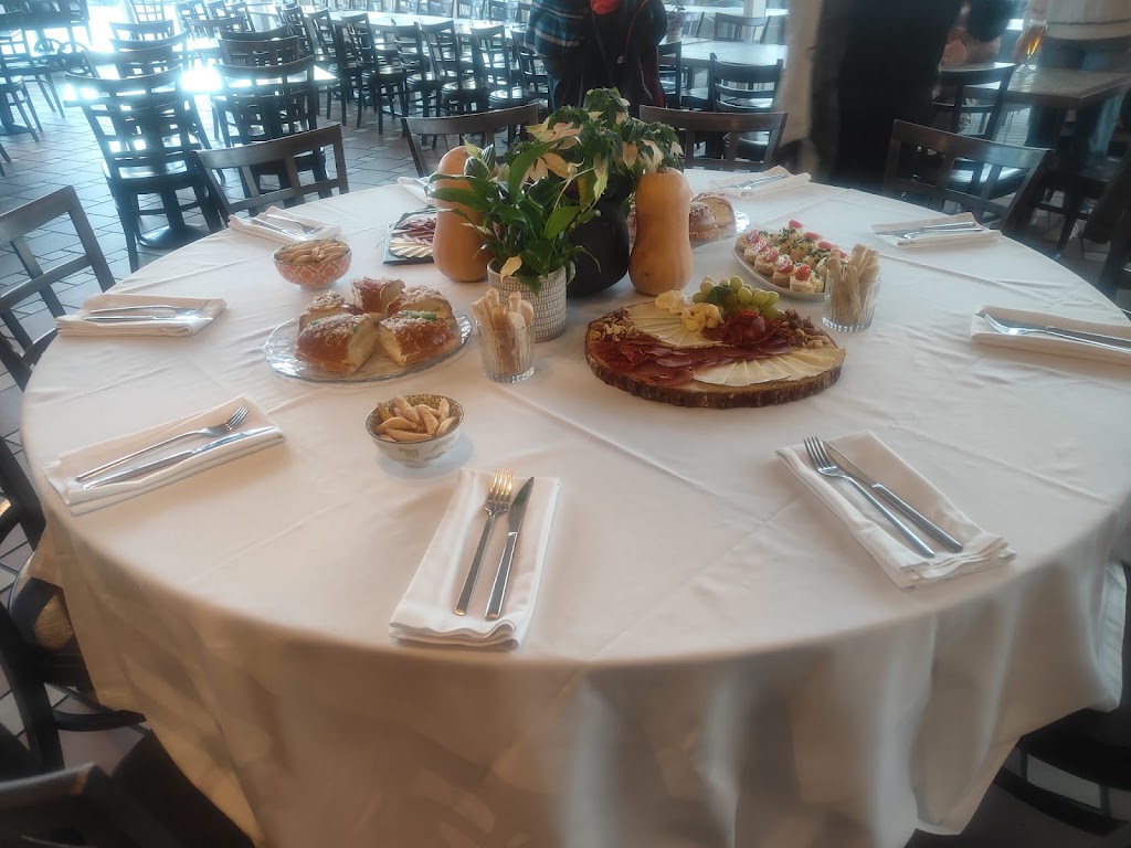 Restaurante El Jardin de Teo — Comida y bebida