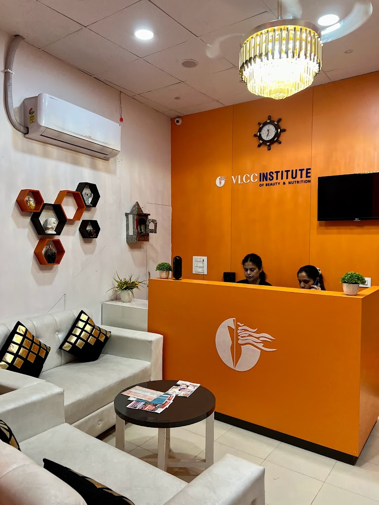 Vlcc School Of Beauty Institute In Chandsar Basti Bathinda