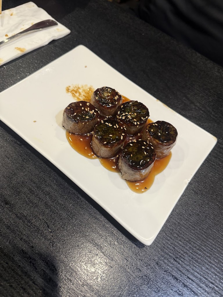 Ikura Sushi & Thai Restaurant