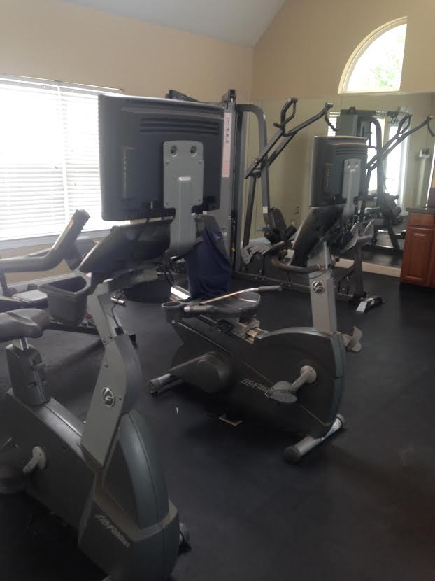  Angie Lee Personal Fitness Trainer