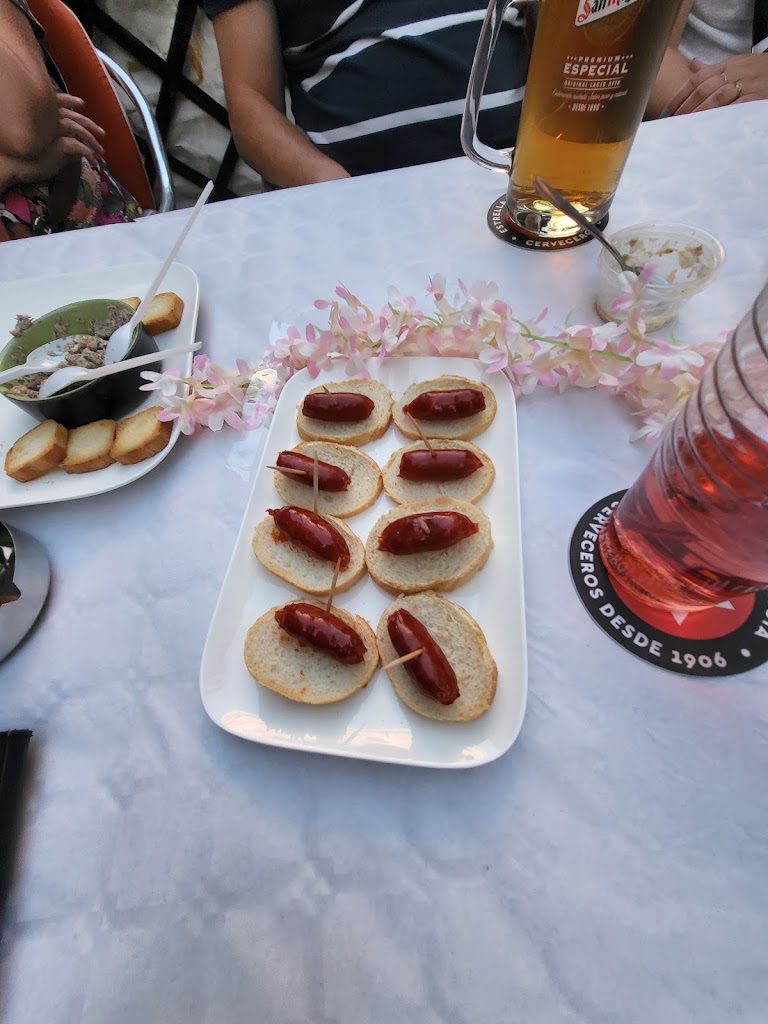Bar del Desti — Comida y bebida