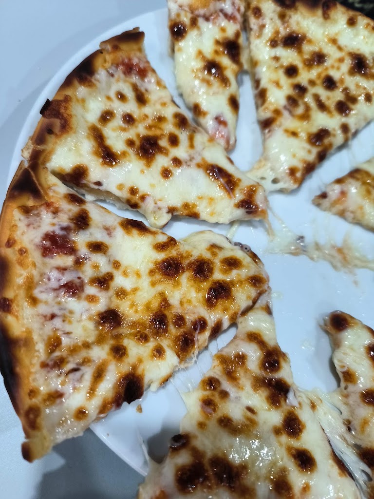 Noor Pizzeria i Restaurant — Pizza