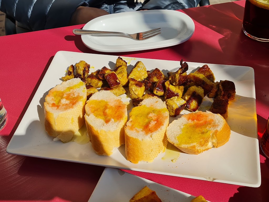 Bar Deskarp — Comida y bebida