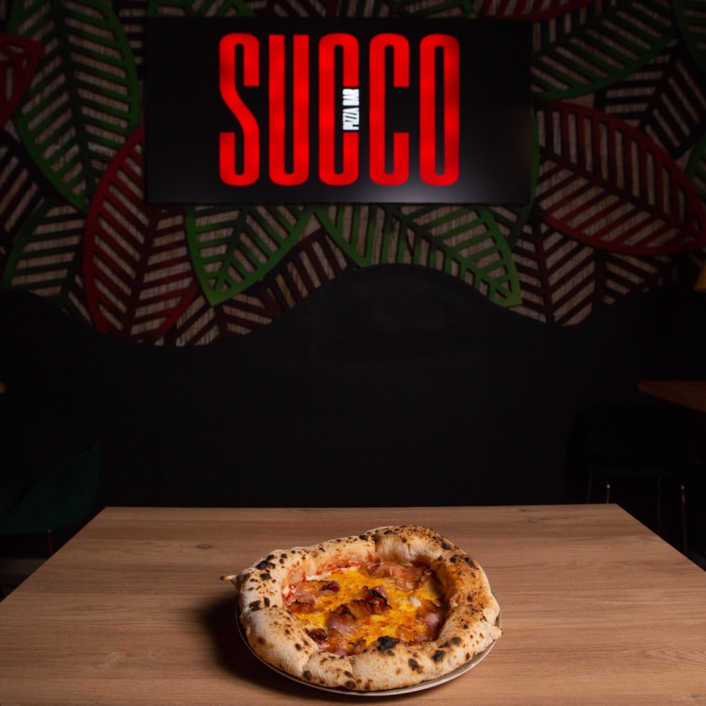 Succo Pizza Bar & BEEF Burger — Comida y bebida