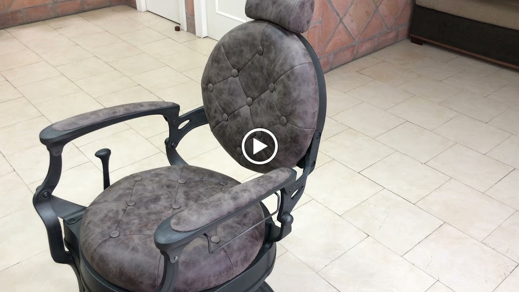 LARRY Barberia Peluqueria De Caballeros — Videos