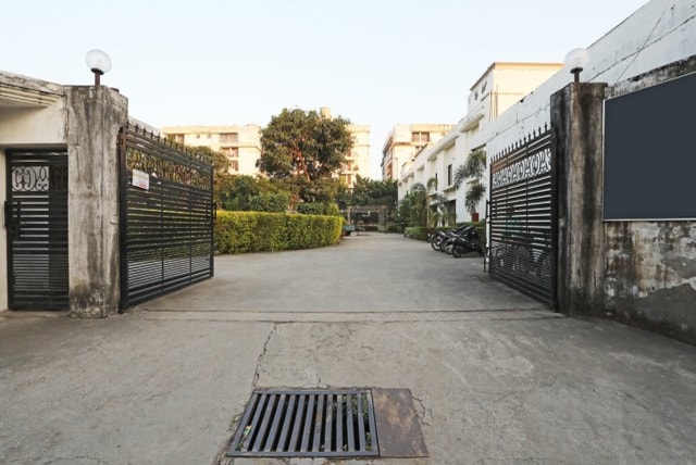 Capital O 2855 Hotel Sanskriti Greens
