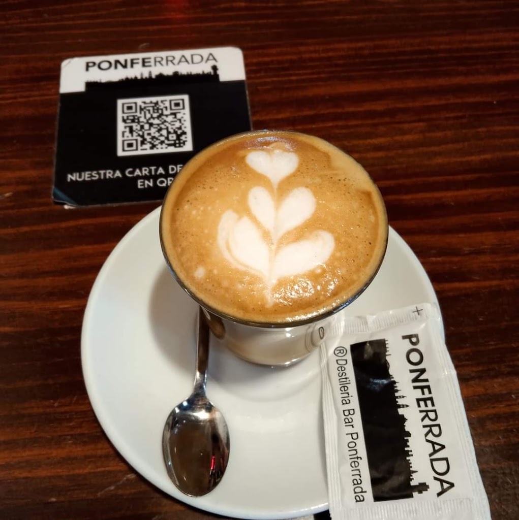 La Destileria Bar — Cortado