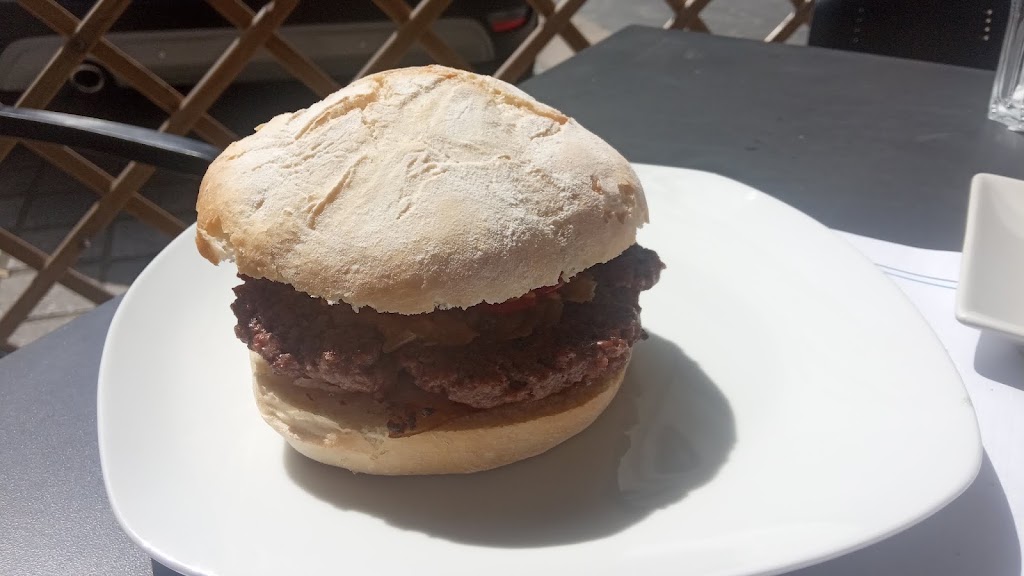 Pizzeria italiana Mamma mia Pita Giros Cafeteria — Comida y bebida