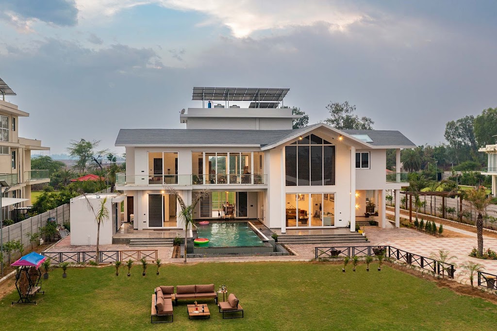 Stayvista At Francolin Farm Sohna Premium Villa With Private Pool