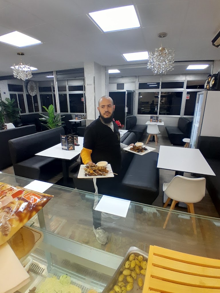 Restaurante ARGANA — Ambiente
